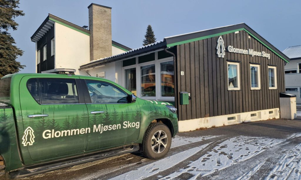 GODT OPPMØTE: Når Solør skogeierområde og Glommen Mjøsen Skog inviterer til julemøte på Skaslien Gjestgiveri torsdag, er det med rekordmange påmeldte. Illustrasjonsbildet er fra Solør-kontoret på Flisa.